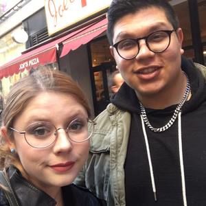 Meet your Posher, Pia